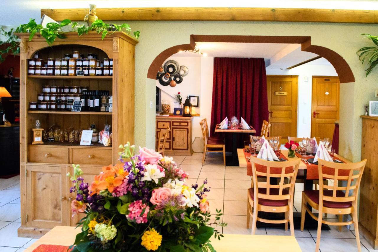 Rêves Gourmands, Hôtellerie&Gastronomie Vernayaz Exterior foto